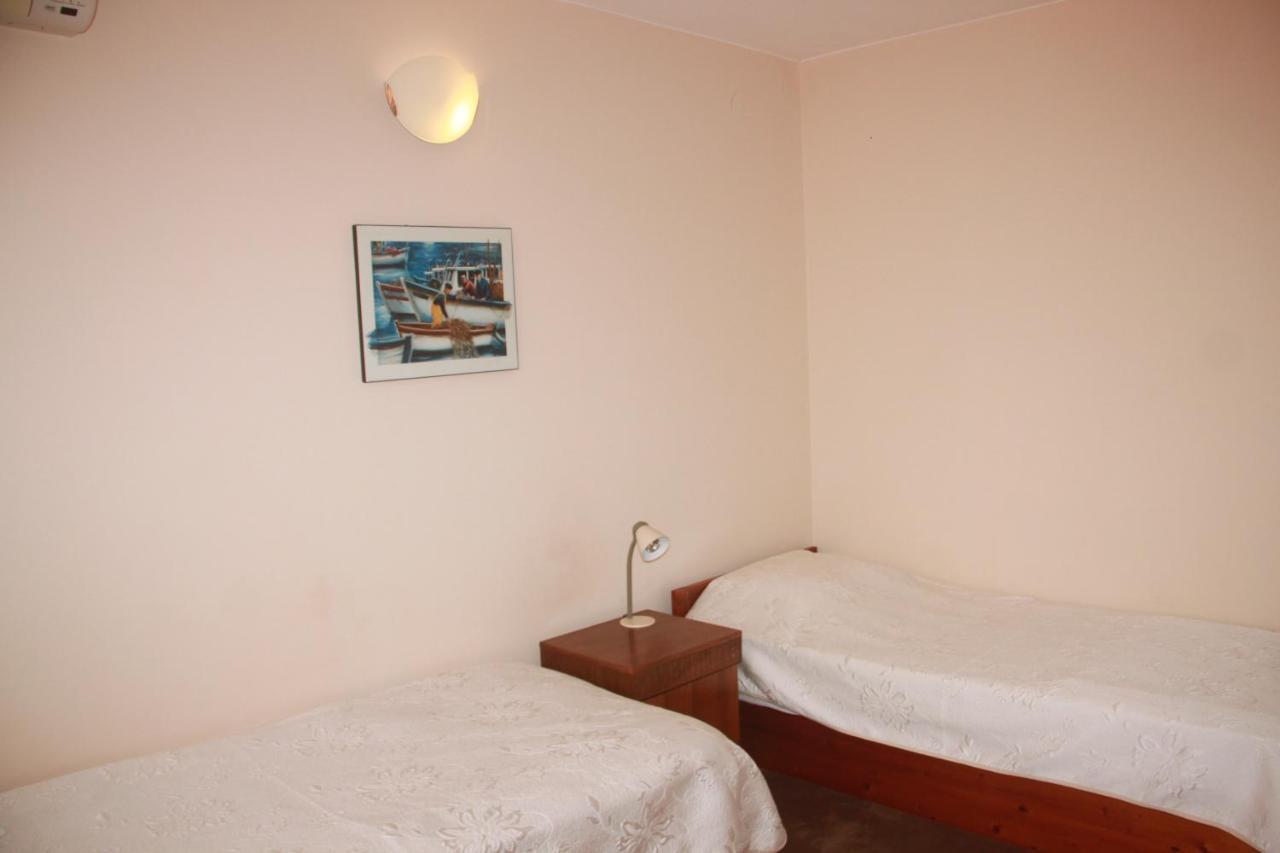 Family Hotel Emilia ソゾポル エクステリア 写真